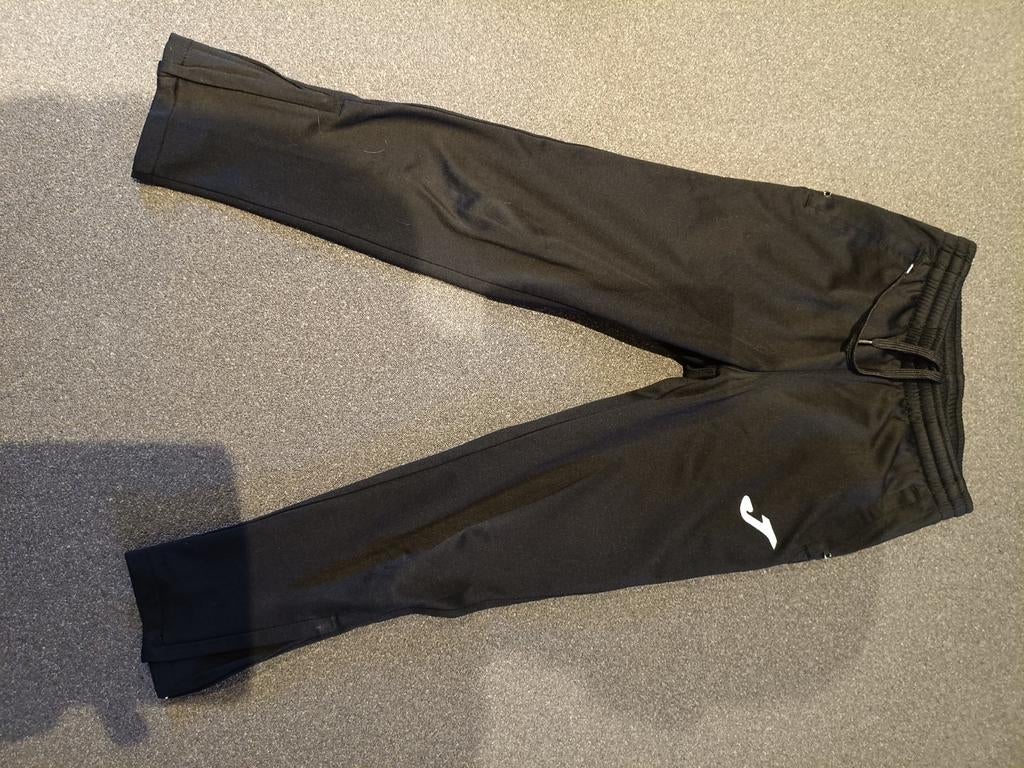 (3 stuks) Trainingsbroek Joma maat 3XS-4XS (8-10 jaar), Sport en Fitness, Voetbal, Ophalen