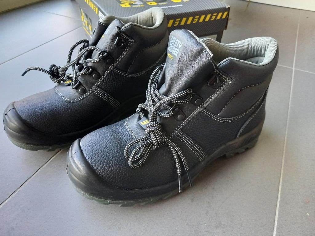 Schoenen Veiligheidsschoen industrial maat 42, Enlèvement ou Envoi, Neuf