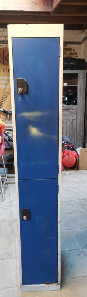 Metalen lockerkast, Enlèvement, Utilisé
