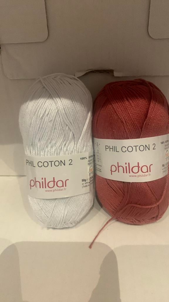 2 bollen breiwol verschillende kleuren. 5€, Enlèvement, Neuf