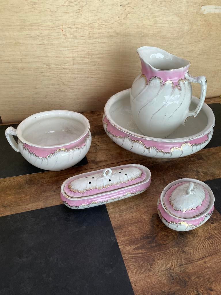 Ancien ensemble de toilette 5 pièces, Enlèvement