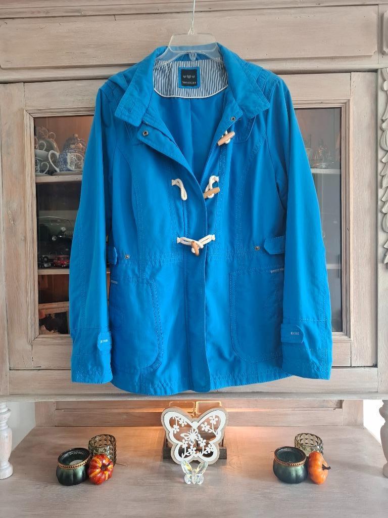 IMPERMÉABLE BLEU VIF 42, Vêtements | Femmes, Taille 42/44 (L), Enlèvement ou Envoi, Comme neuf, Bleu