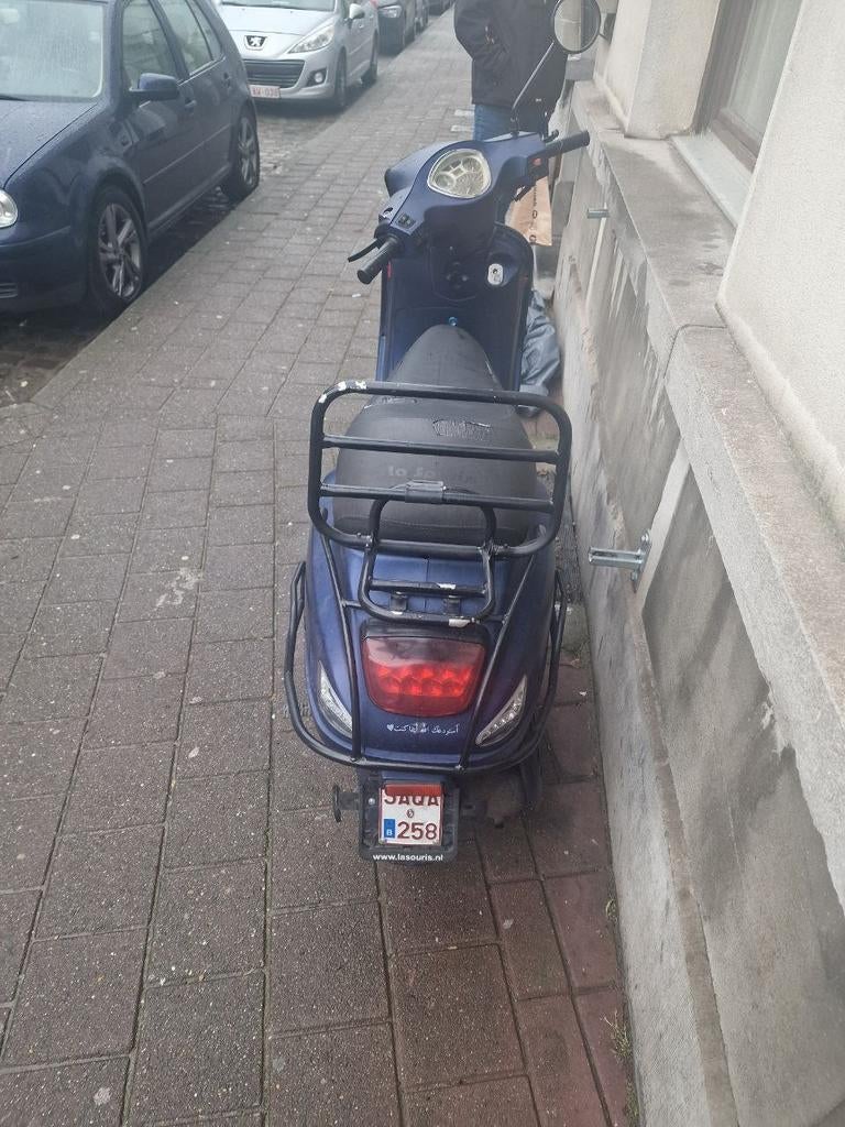 La Souris a klasse gaat tot 35 km  lees beschrijving, Fietsen en Brommers, Ophalen, Gebruikt, Overige modellen, Klasse A (25 km/u)