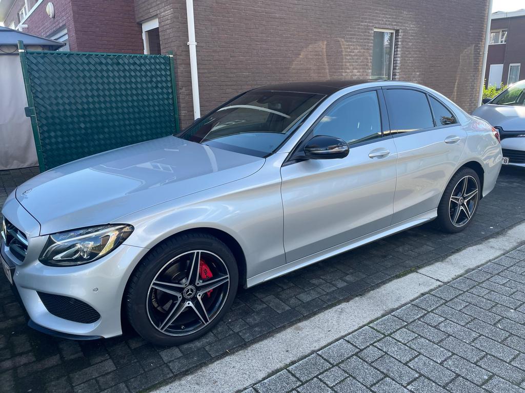 MERCEDES C CLASSE 2018 AMG line PANORAMISCH DAK, Autos, Mercedes-Benz, Cuir, Argent ou Gris, Achat, Euro 6