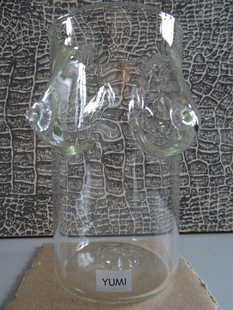 Glaskunst Yumi glas Ming Hou Chen glas Yumi theeglas Yumi, Antiek en Kunst, Ophalen of Verzenden