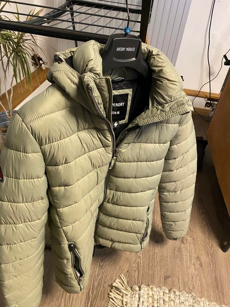 Winterjas Superdry nieuw, Kleding | Heren, Jassen | Winter, Beige, SuperDry, Nieuw, Ophalen of Verzenden