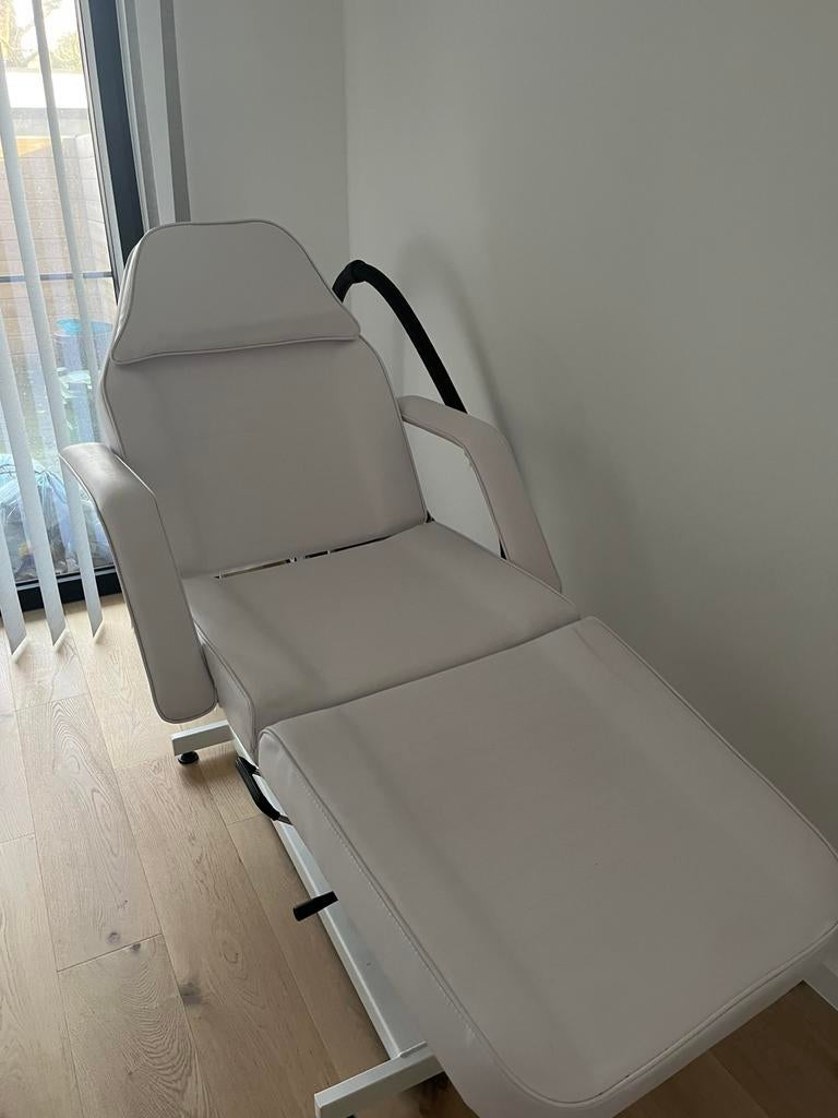 Behandelstoel te koop, Enlèvement, Comme neuf