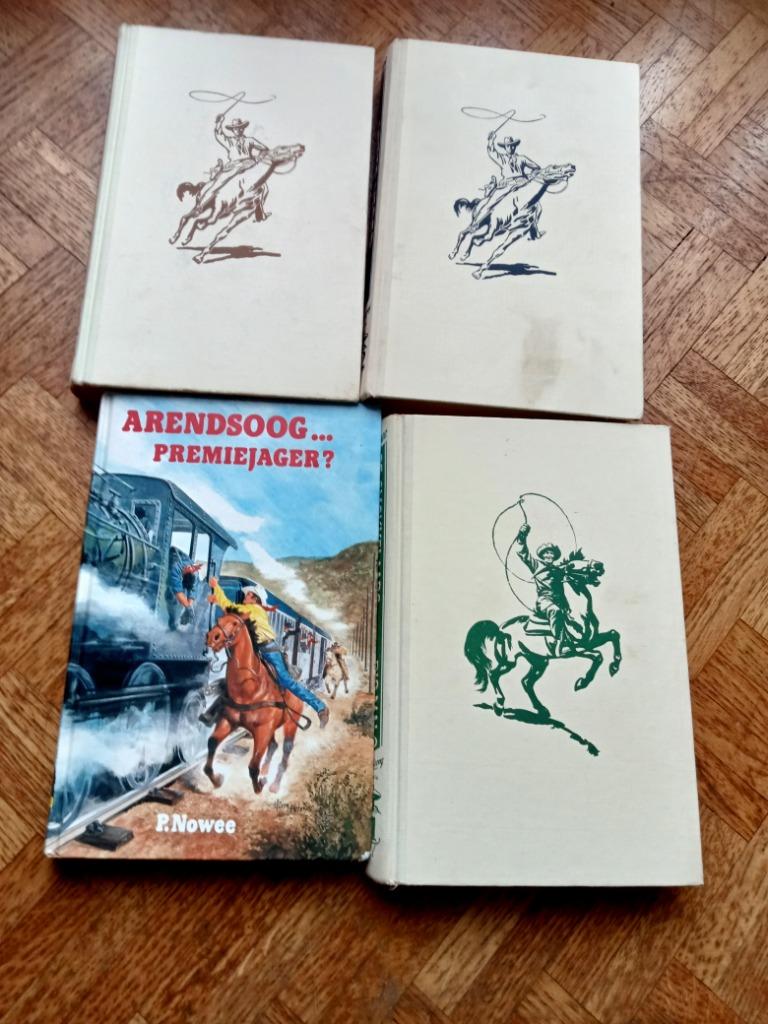 4 boeken Arendsoog, Ophalen of Verzenden, Gelezen