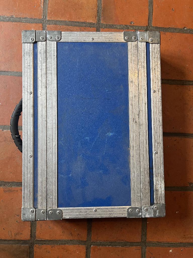 A vendre Flycase pour racker 2U pour carte son, appareil,..., Musique & Instruments, Enlèvement ou Envoi, Utilisé, Autres instruments