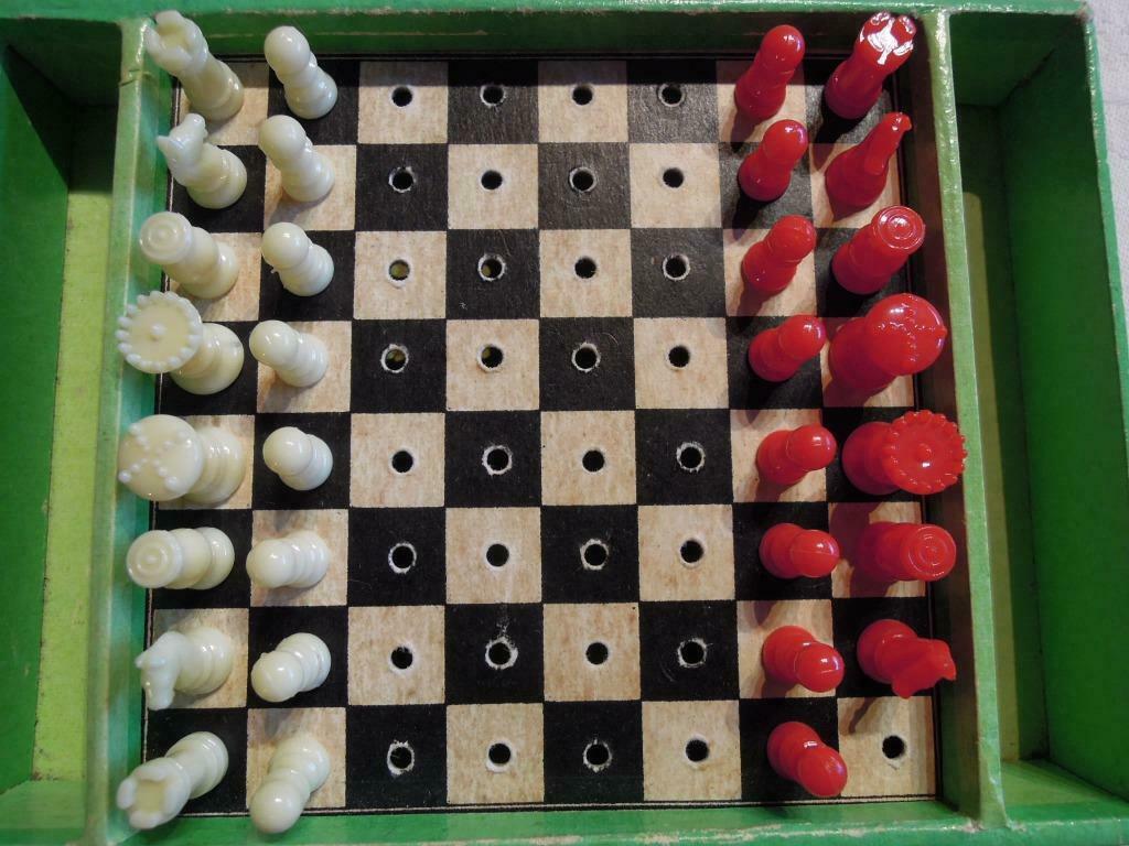 pochet chess board schaakspel schaakbord, Hobby en Vrije tijd, Gezelschapsspellen | Bordspellen, Een of twee spelers, Ophalen of Verzenden