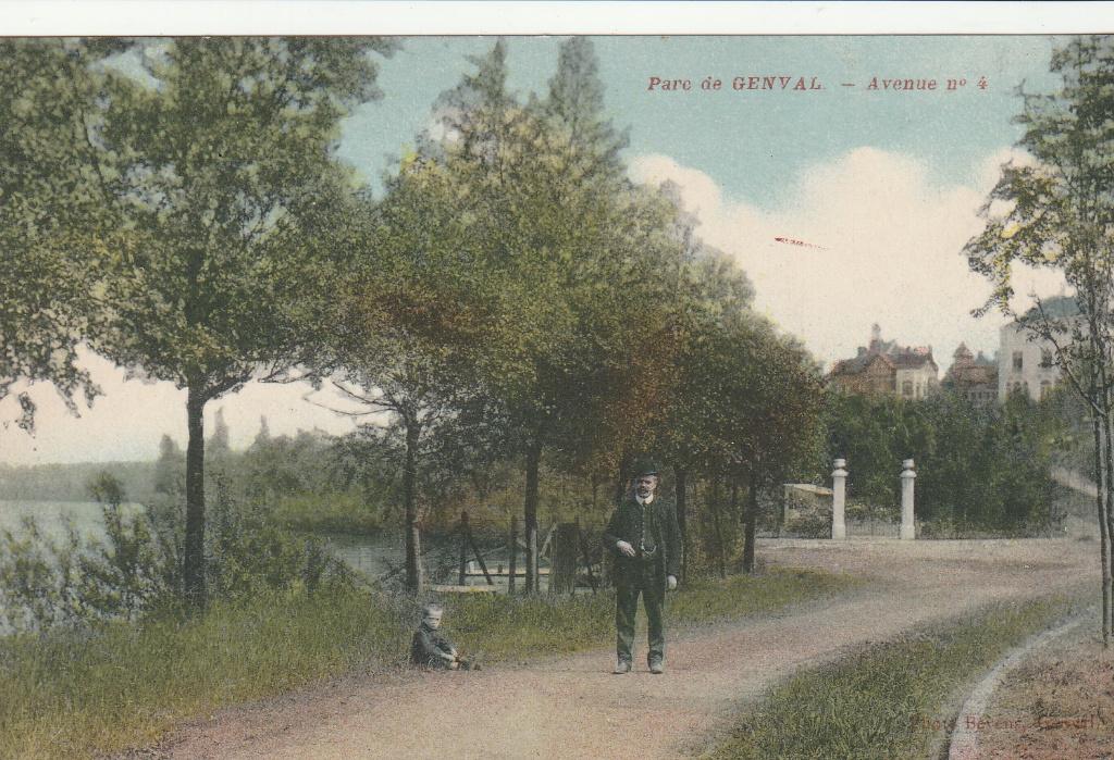 Genval, Collections, Enlèvement ou Envoi