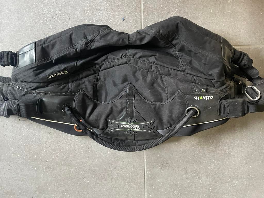 Harnas large men, Watersport en Boten, Kitesurfen, Ophalen, Zo goed als nieuw, Kite