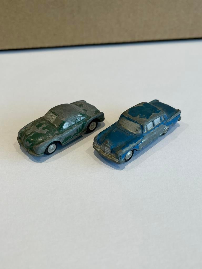 Schuco piccolo karmann 715 + mercedes 724, Hobby en Vrije tijd, Ophalen of Verzenden, Zo goed als nieuw, Schuco