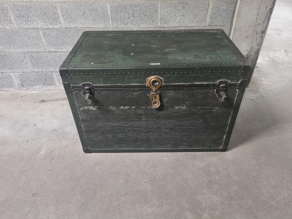 Houten koffer, Ophalen