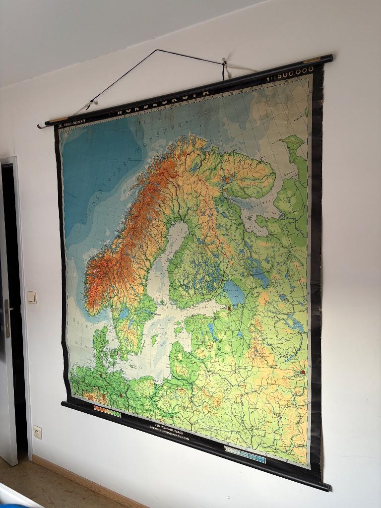 Schoolkaart Scandinavië, Antiek en Kunst, Antiek | Schoolplaten, Ophalen, Aardrijkskunde