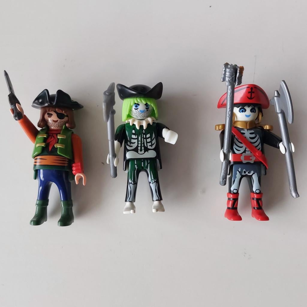 Playmobil:Setje van 3 gewapende piraten, Ophalen