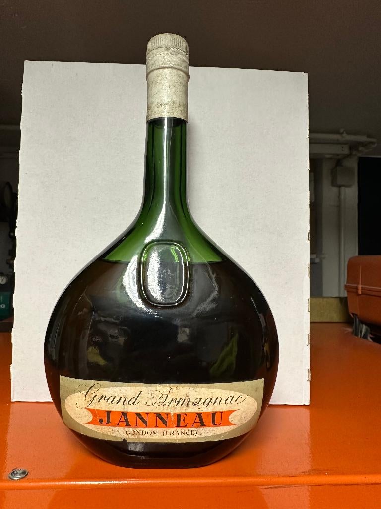 ARMANIAC   JANNEAU, Enlèvement ou Envoi, Neuf, France, Autres types