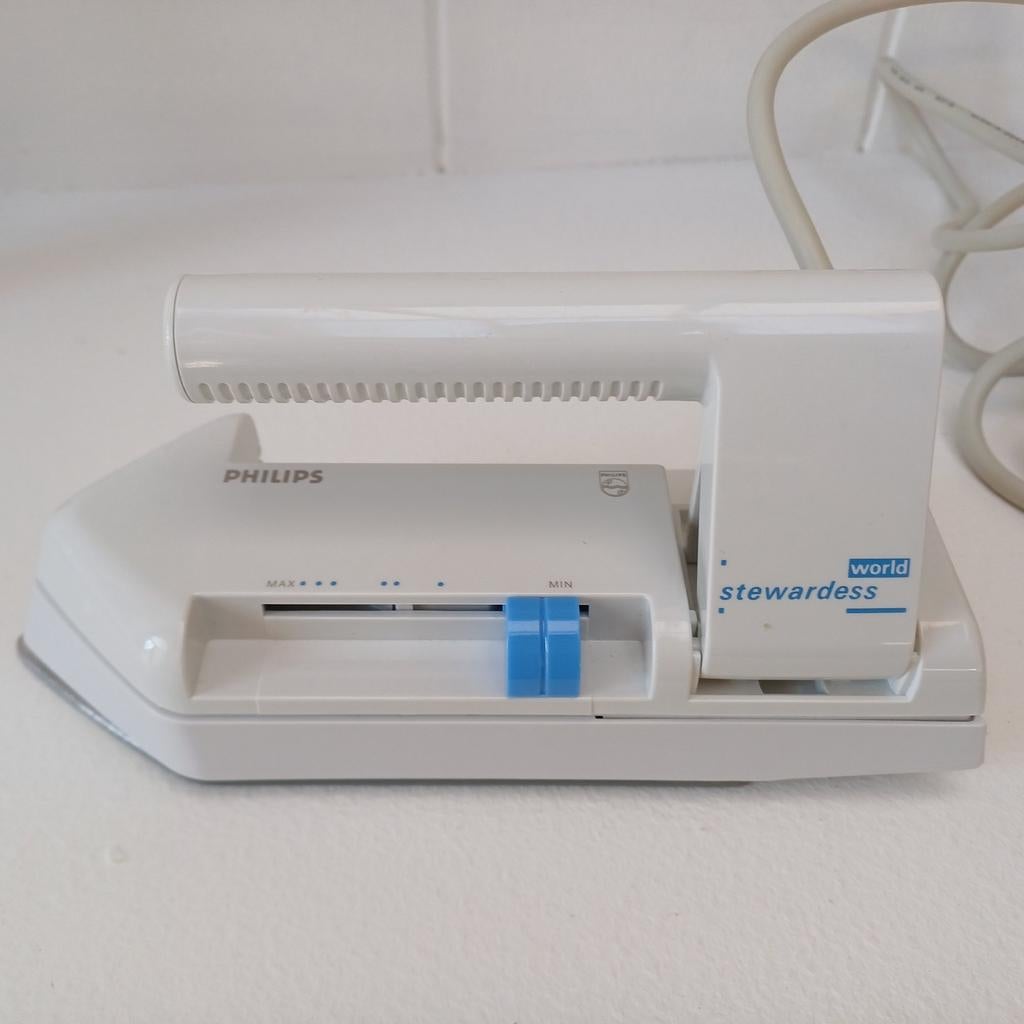 Reisstrijkijzer stewardess world., Elektronische apparatuur, Ophalen of Verzenden, Zo goed als nieuw