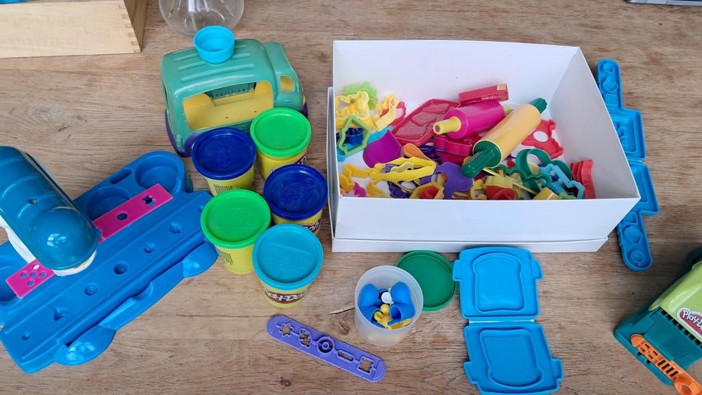 Play doh met toebehoren, Ophalen of Verzenden, Zo goed als nieuw