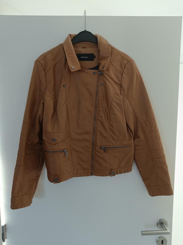 Perfecto brun Vero Moda Médium, Bruin, Vero Moda, Nieuw, Ophalen