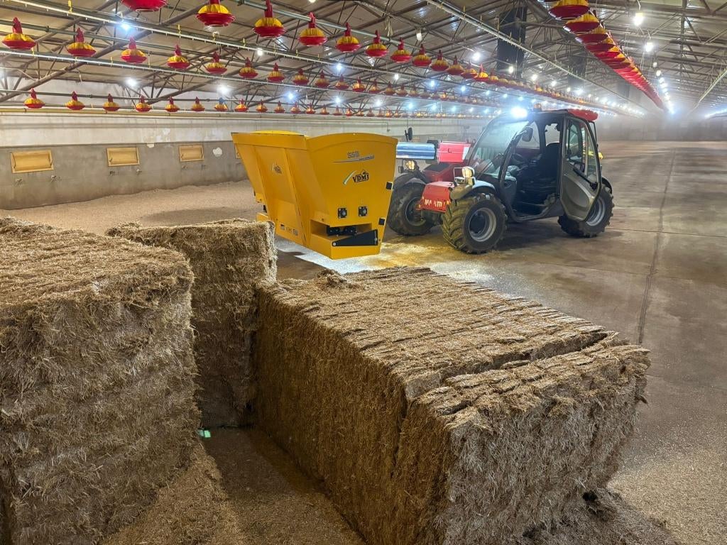 Breedstrooibak voor pluimveestallen, compost..., Ophalen of Verzenden, Veehouderij