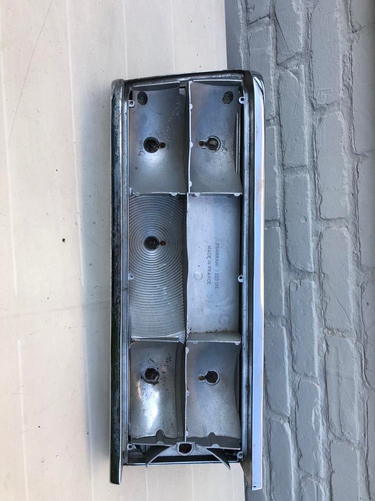 support feux arrière gauche Peugeot 604 platine, Gebruikt, Peugeot