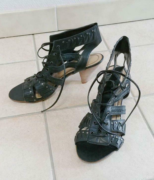 2 paires de sandales noires, Enlèvement ou Envoi, Morgan, Porté, Noir