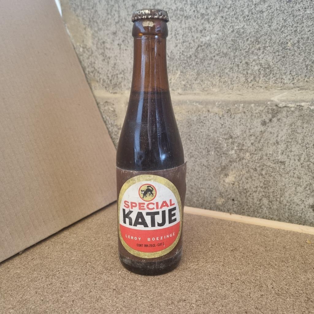 Bouteille de bière Special Katje, Verzamelen, Ophalen of Verzenden, Gebruikt, Flesje(s), Overige merken
