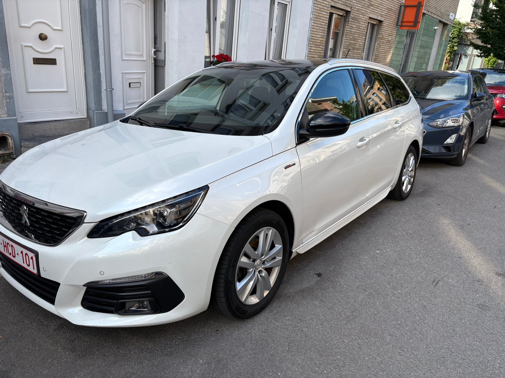 PEUGEOT  308  SW  GT LINE, Autos, Peugeot, Achat, Euro 6, Carnet d'entretien, Détection des panneaux routiers