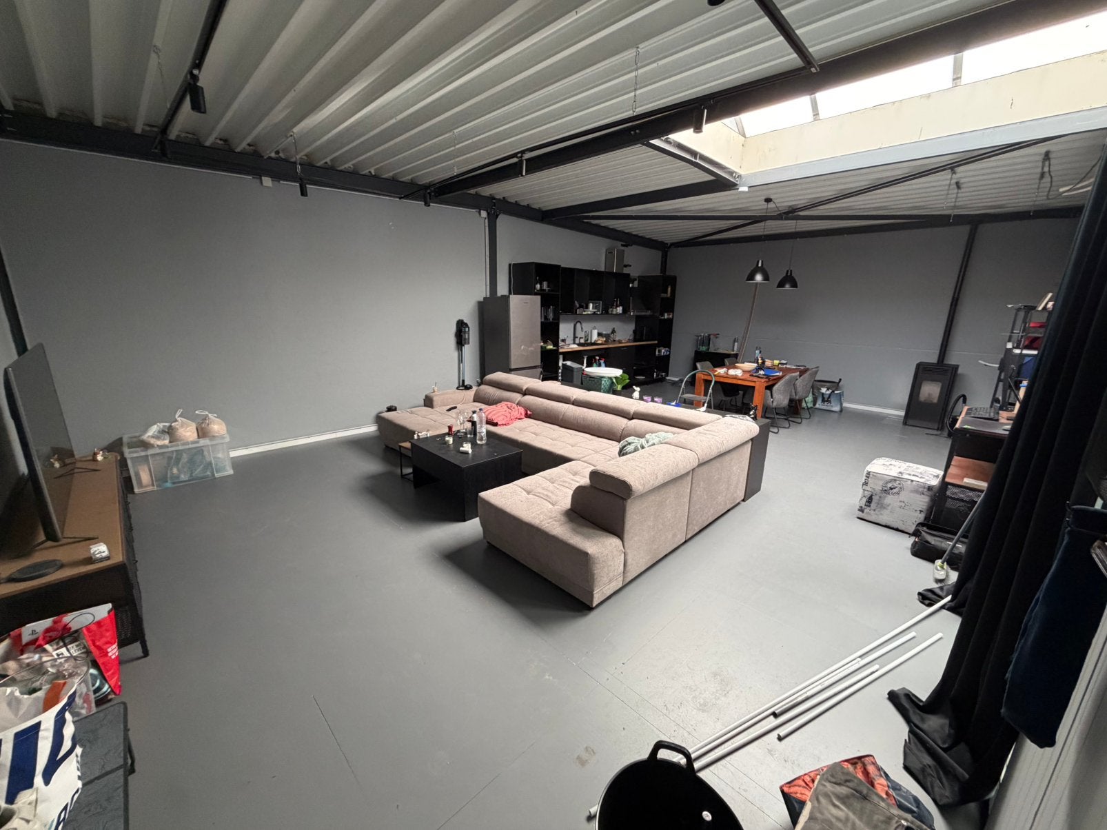 Unit te huur met verdiep 225 m2, 225 m², Location, Stock ou Remise