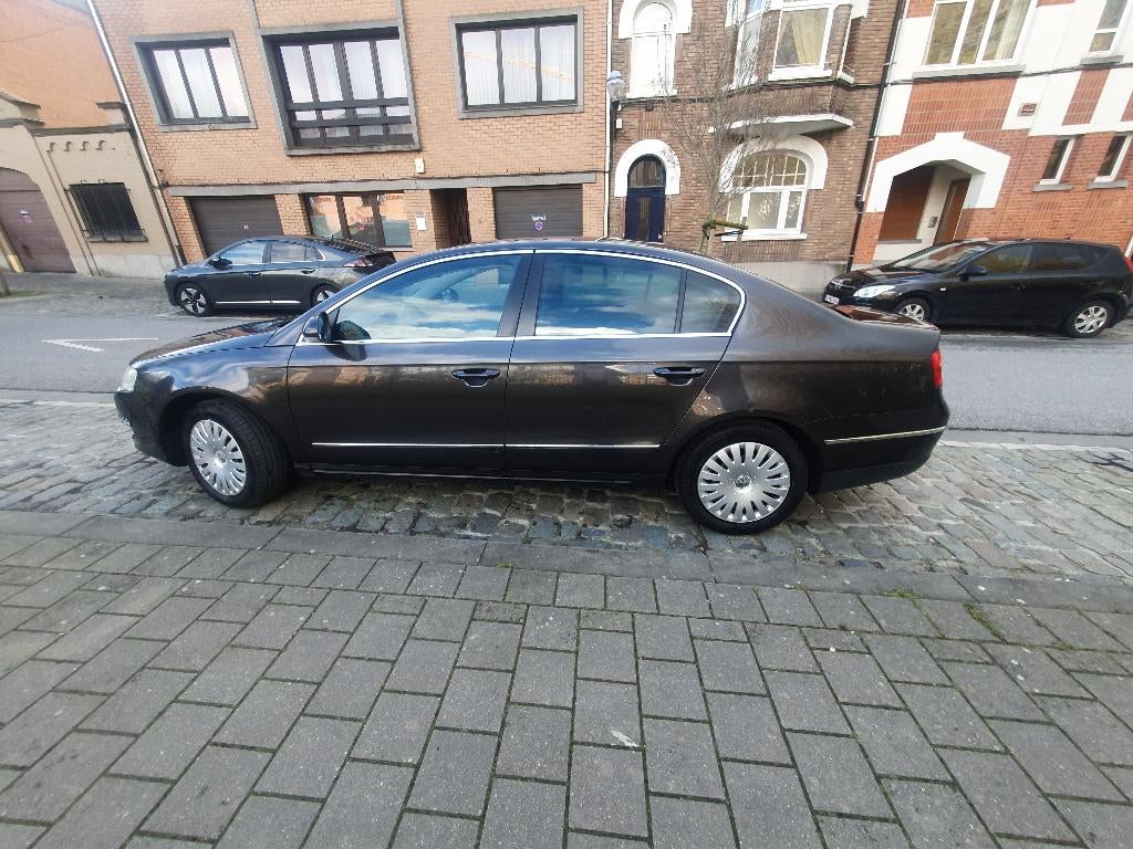 WV PASSAT 12/2008 1.6 ESSANCE, Entreprise, Boîte manuelle, Tissu, Euro 4