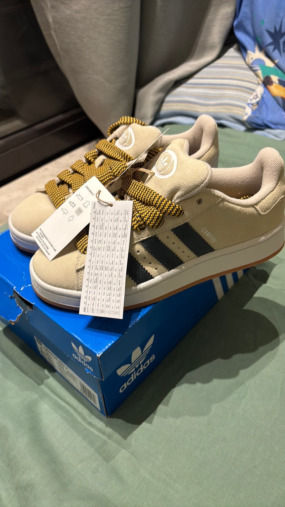 Campus adidas taille 39, Beige, Nieuw, Ophalen of Verzenden, Sneakers