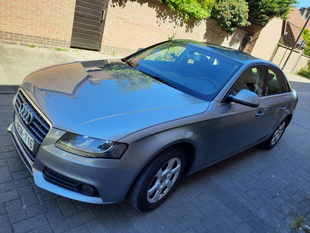AUDI A4, Auto's, Audi, Voorwielaandrijving, Euro 5, Stof, Zwart