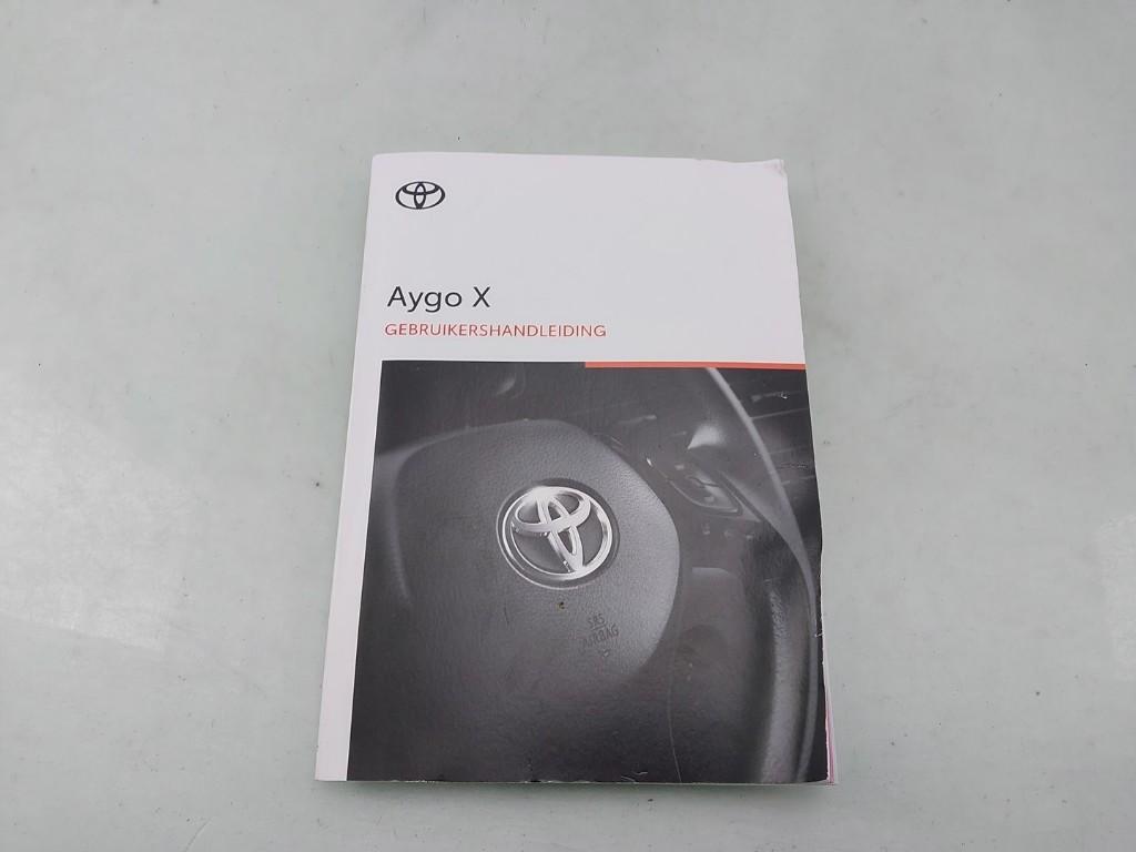 INSTRUKTIEBOEK Toyota Aygo X (01-2021/-), Dhr. J. Ham, Gebruikt, Administratie@autoham.nl, Toyota