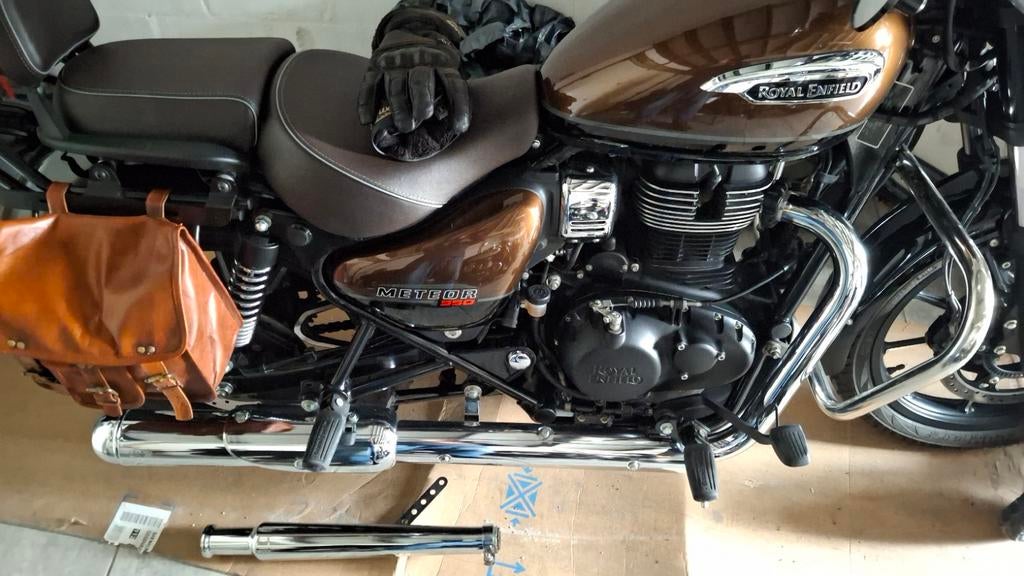 Universele uitlaat,ideaal voor royal enfield 350 meteor, Motoren, Particulier