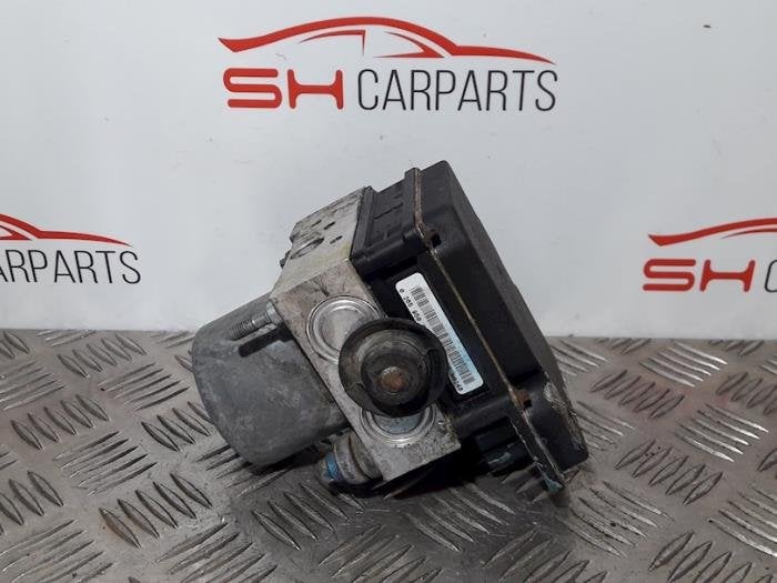 Pompe ABS d'un Ford KA, -, 3 mois de garantie, -, -