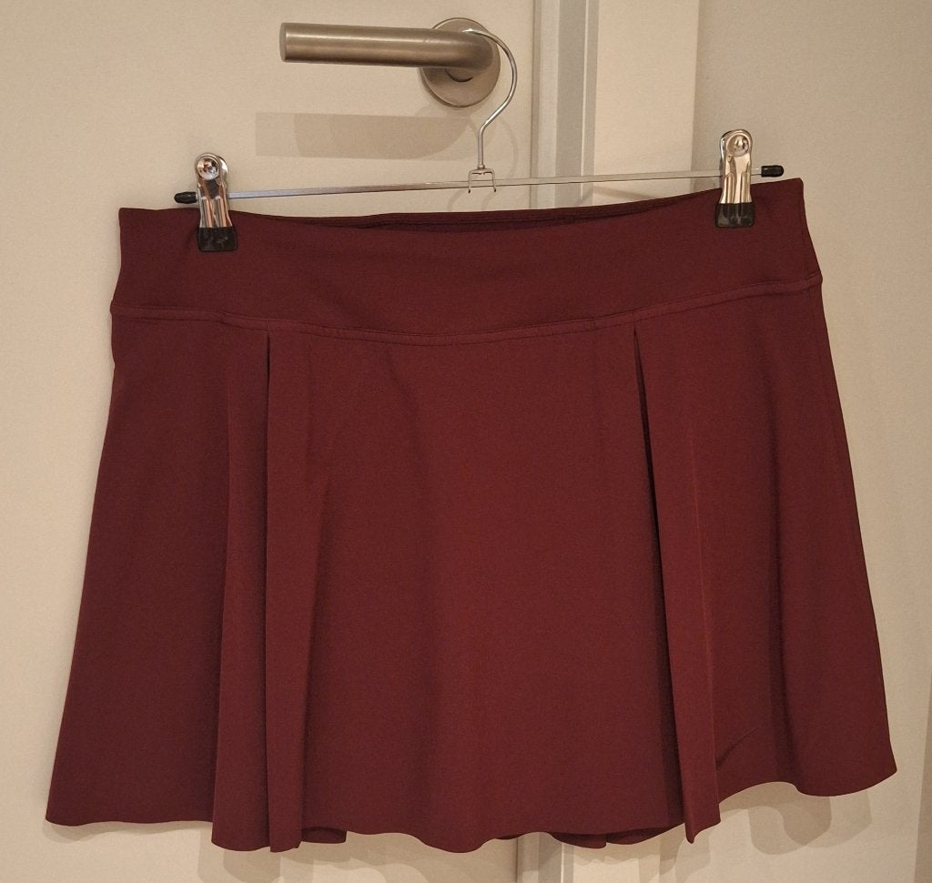Tenniskleding, rokje, Nike (Dri-Fit), maat L, bordeauxrood, Vêtements | Femmes, Vêtements de sport, Enlèvement ou Envoi, Sport de raquette