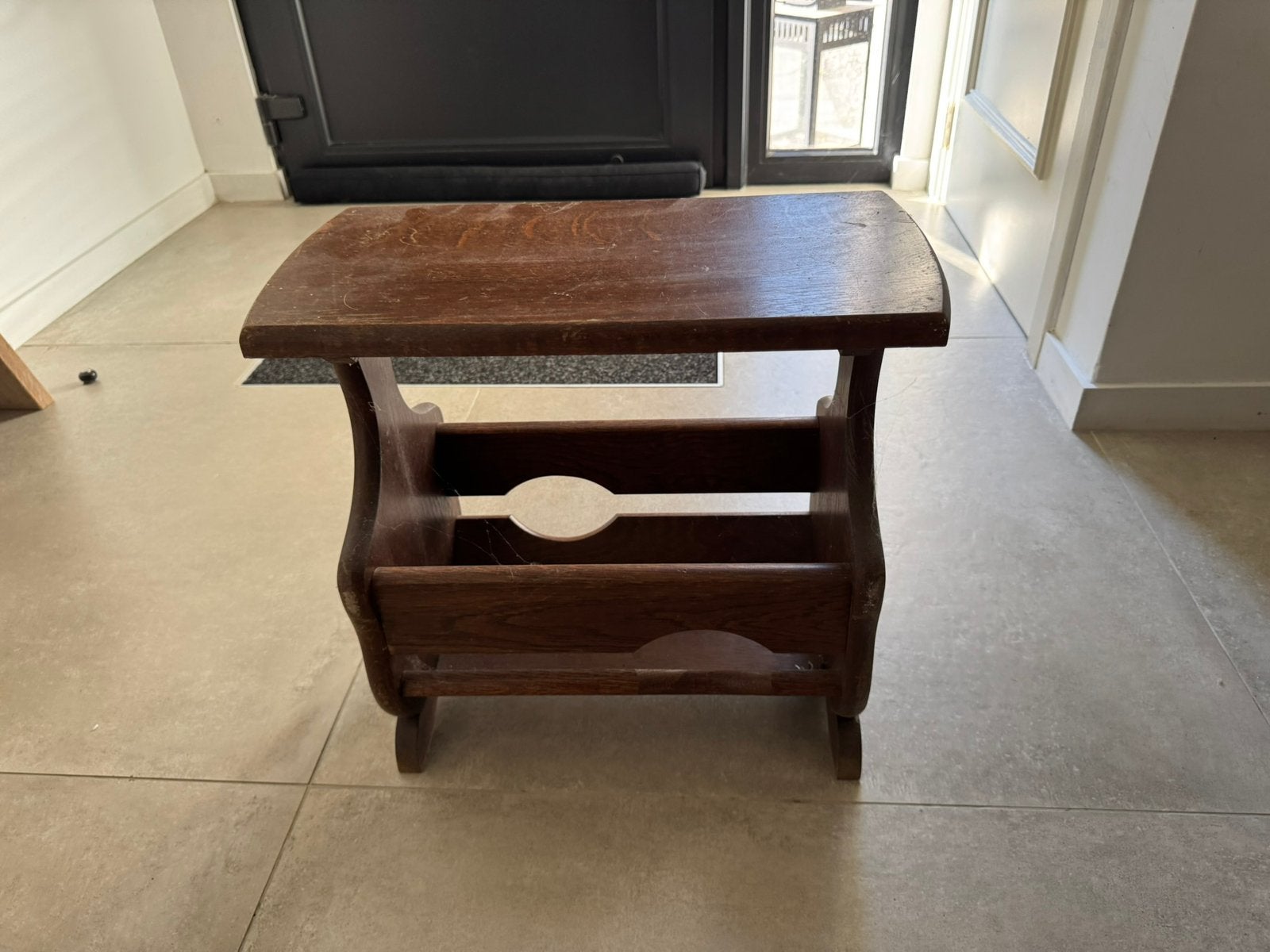 Table d'appoint à journaux ancienne, Vintage, Enlèvement, Utilisé, Bois
