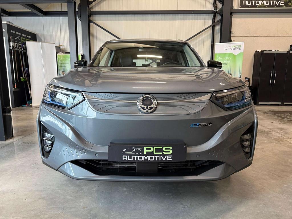 SsangYong Korando E-Motion/1e eigenaar/2023/3.800km/fabrieks, Autos, Système audio, Argent ou Gris, Achat, Entreprise