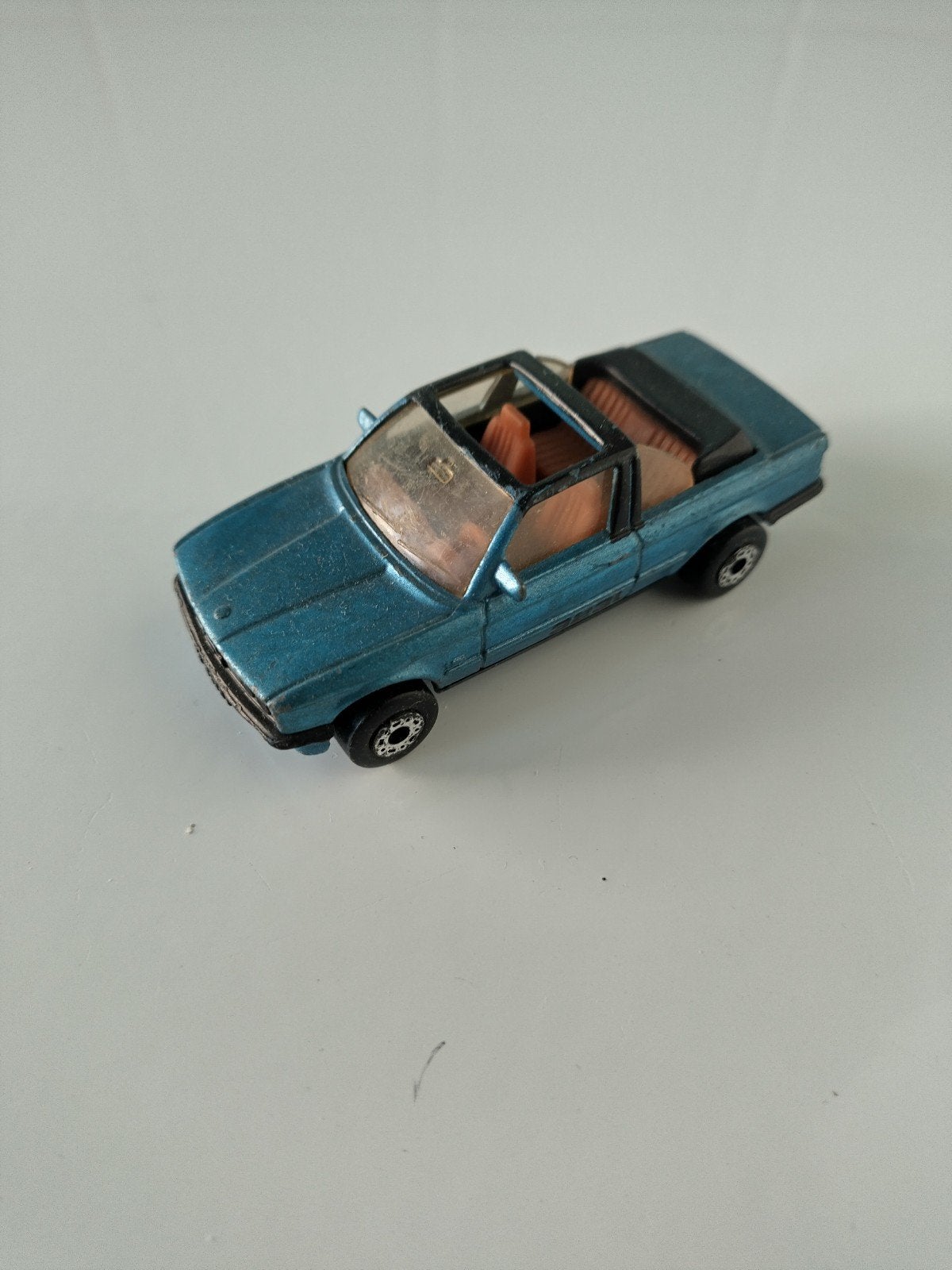 Vintage Matchbox BMW 323i AFHALING LEES BESCHRIJVING, Hobby & Loisirs créatifs, Voitures miniatures | 1:50, Enlèvement, Utilisé