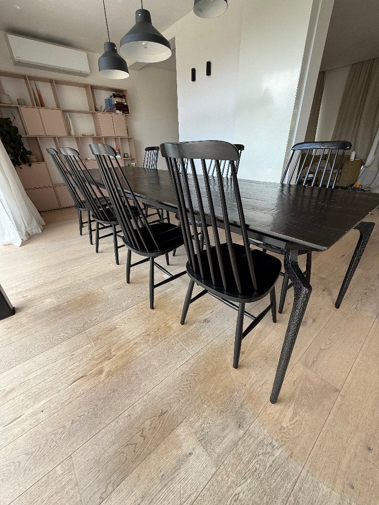 Set van 8 zwarte spijlenstoelen, Gebruikt, Zwart, Vijf, Zes of meer stoelen, Hout