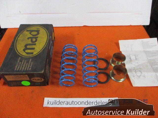 Hulpveren set Nissan Cherry N12  Sunny B11 MAD 31-012-5, Auto-onderdelen, -, Nieuw, Ophalen of Verzenden, -