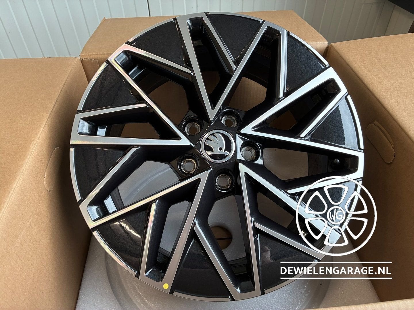 4x 17 inch Skoda Octavia Pulsar Velgen NIEUW DEMO 5x112 Slag, Velg(en), -, -, Nieuw