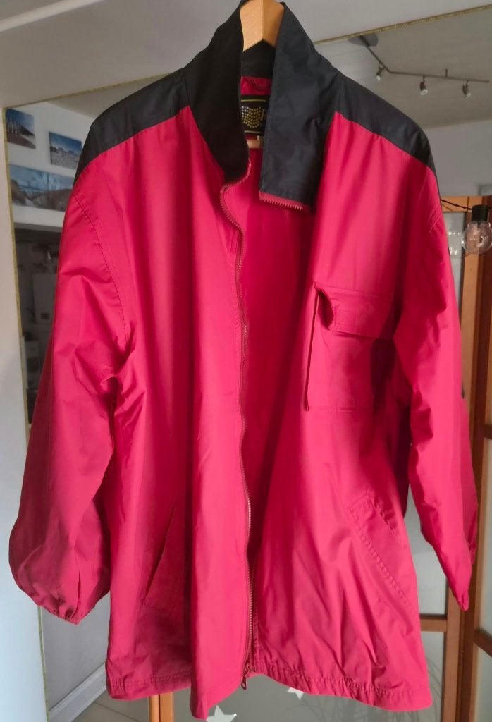 Veste coupe-vent vintage rouge et noir RW&B Sportswear - XXL, Enlèvement, Comme neuf, Autres tailles, Rouge