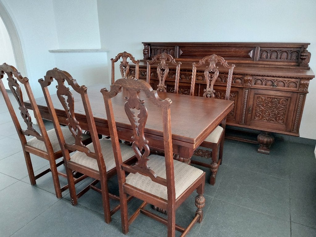 Buffetkast, tafel en stoelen, Ophalen