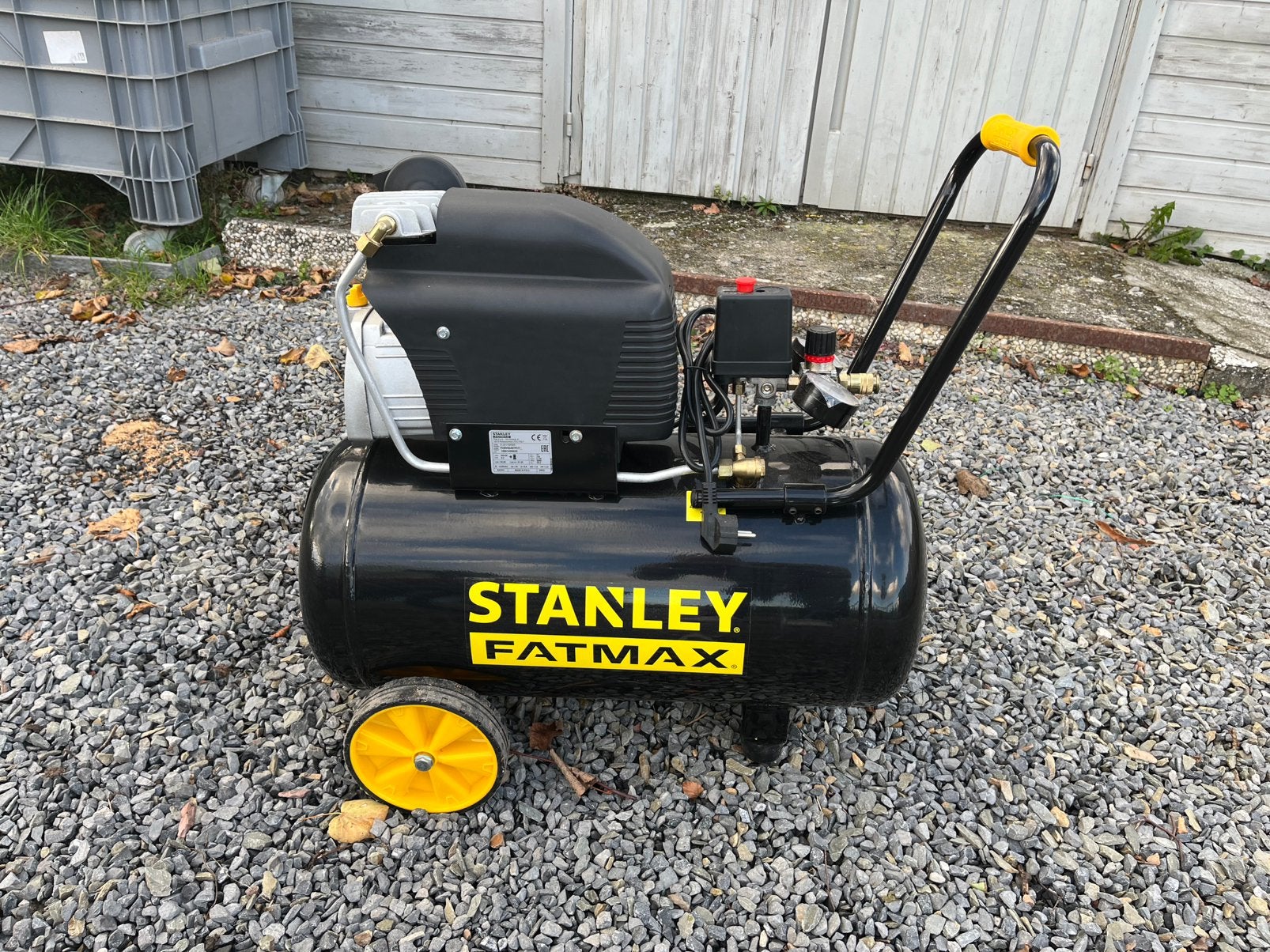 Stanley fatmax compressor 50 l 1800w, Doe-het-zelf en Bouw, Compressors, Ophalen, Zo goed als nieuw