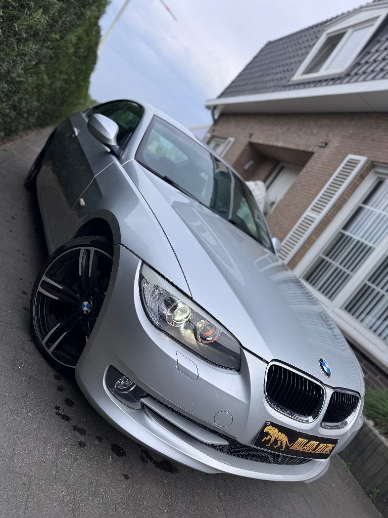 BMW 318I Coupé 2011, Entreprise, Boîte manuelle, Noir, 5 places