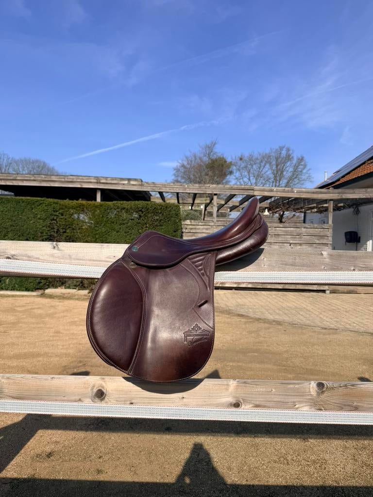 Springzadel Prestige Versailles, Dieren en Toebehoren, Ophalen, Gebruikt