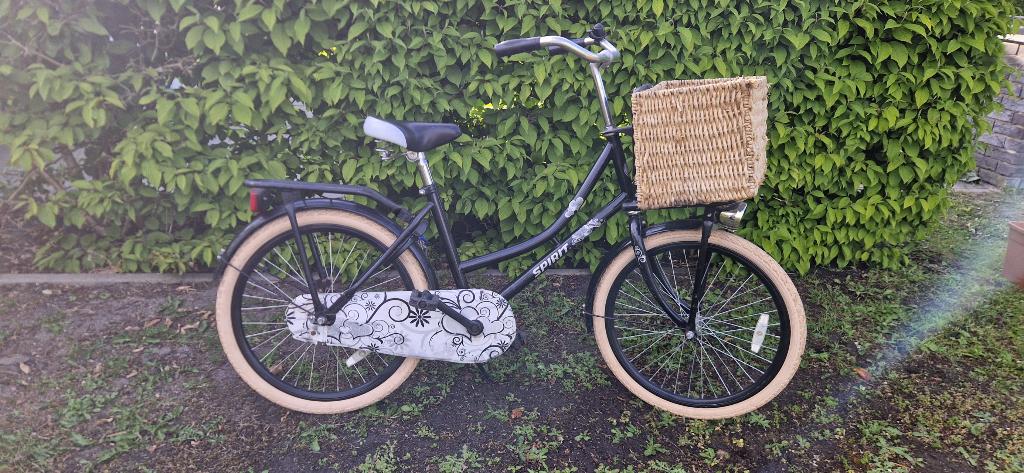 zwarte Spirit meisjesfiets met mand - 22 inch, Fietsen en Brommers, Ophalen, Gebruikt, 22 inch, Spirit