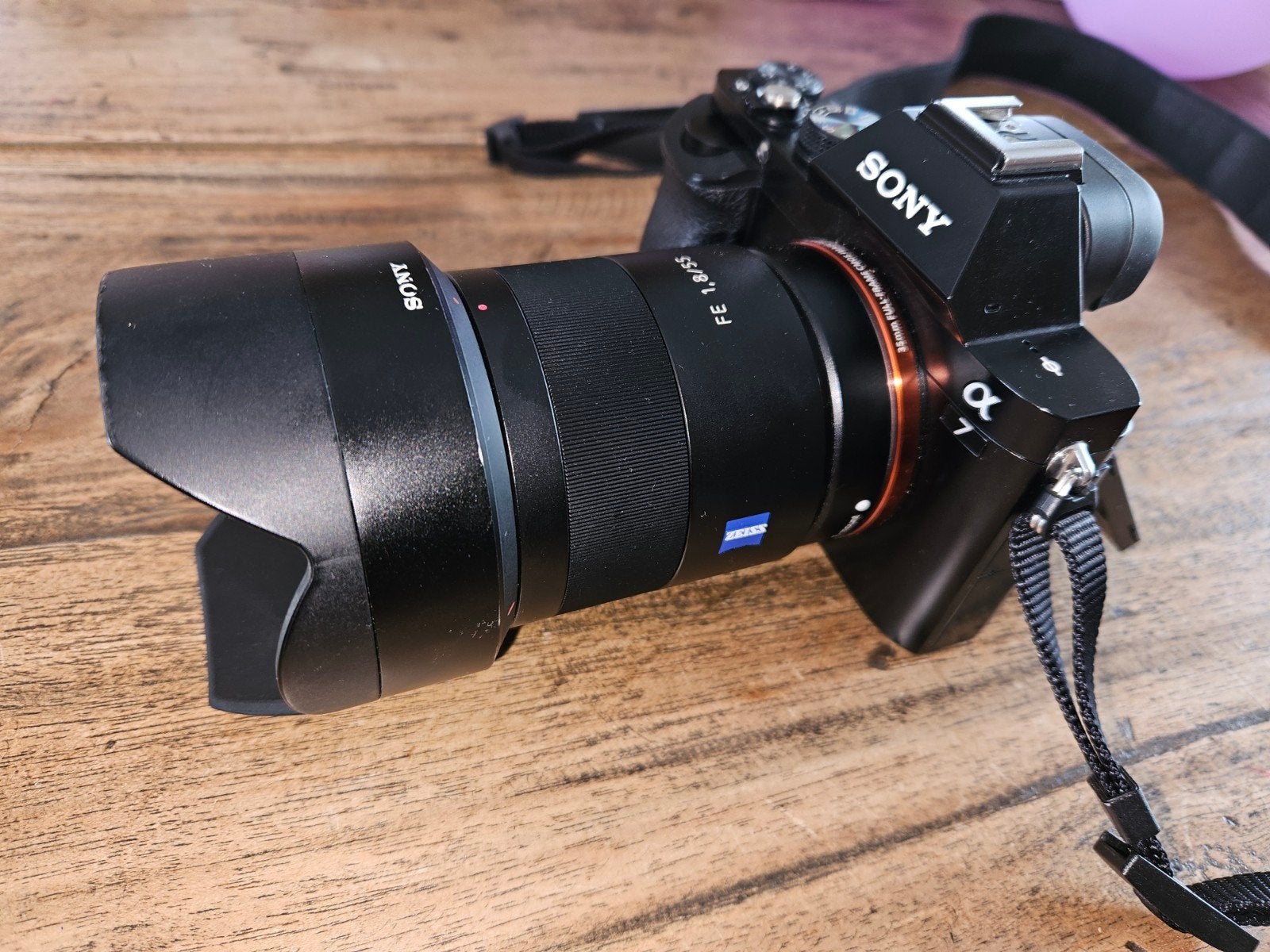Sony A7 met 3 lenzen (zeiss FE 55mm), Slechts 5.625 kliks!, Ophalen, Zo goed als nieuw, Sony